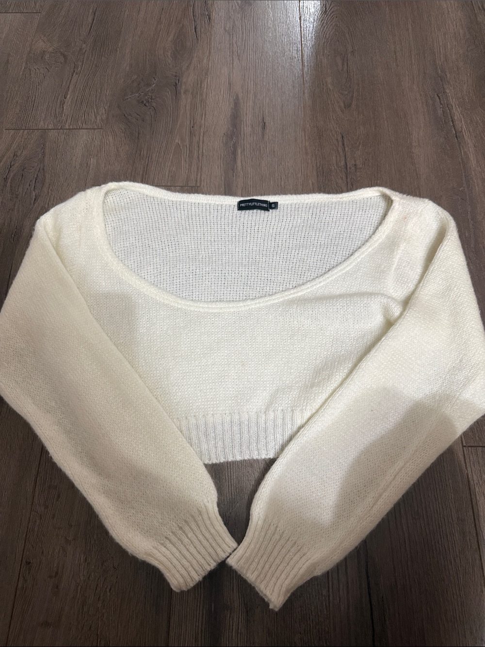 Prettylittlething cropped sweater S